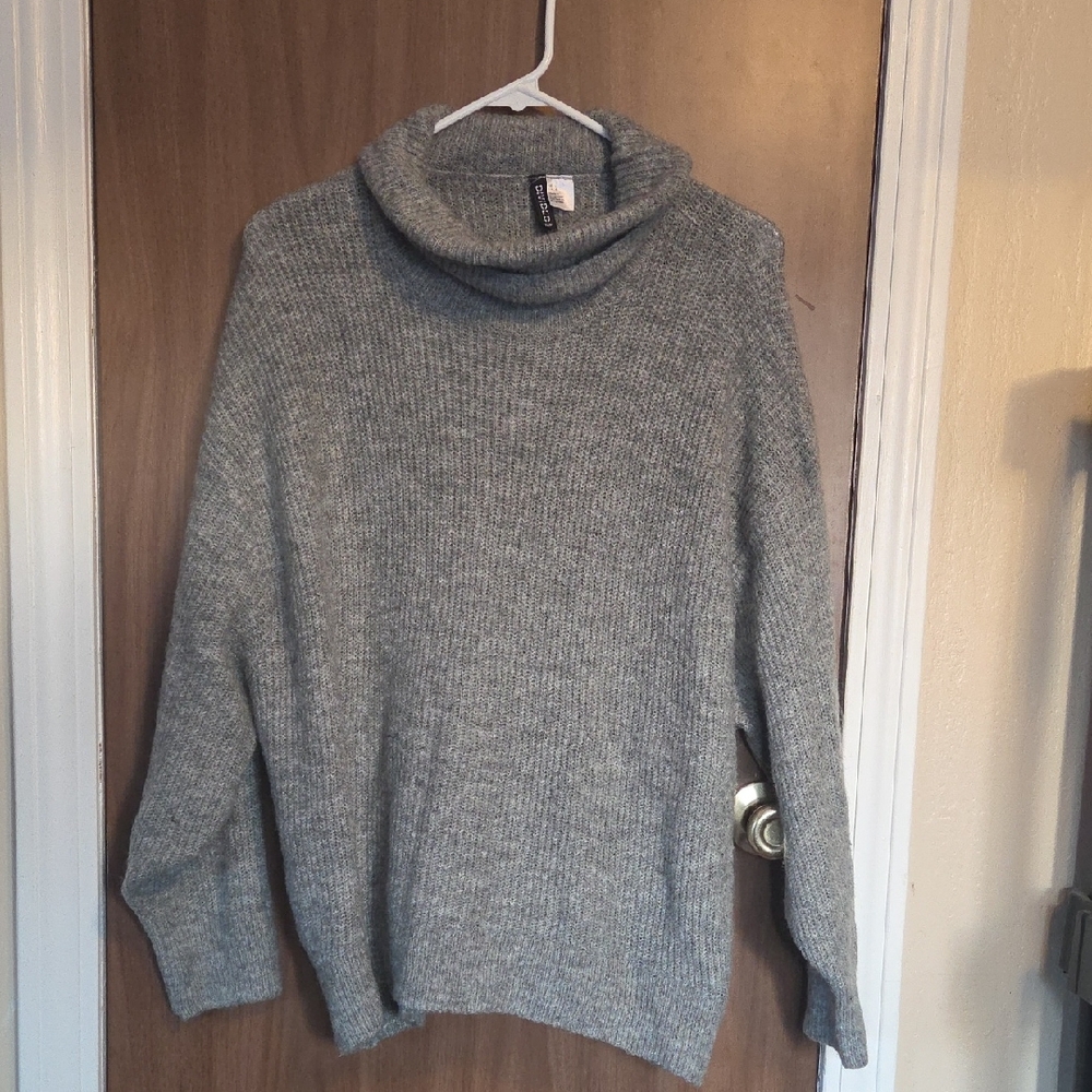 H&M Divided Soft Gray Cowl Neck Sweater